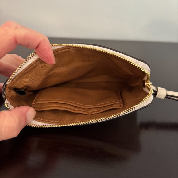 Coach Ivory White Pebblegrain Leather Corner Zip Wristlet - Picture 6 of 7